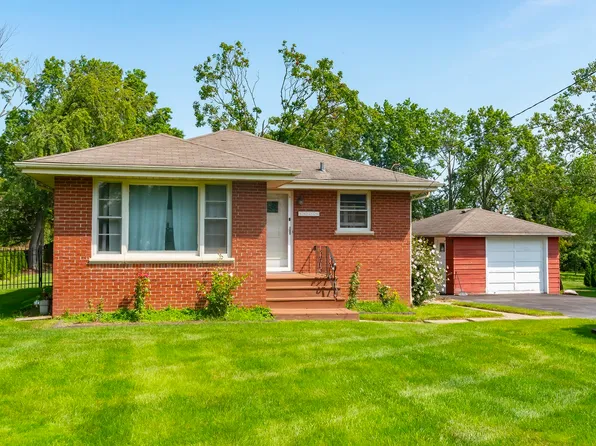 11330 73rd Pl, Burr Ridge, IL 60527