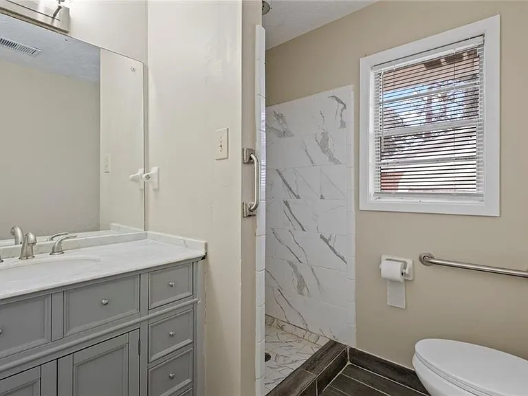 1201 Shoreham Dr — Photo 16