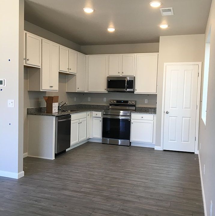2nd image of 280 Shoveler Way