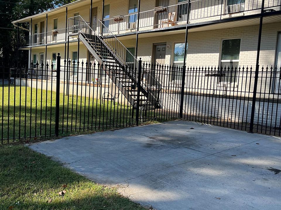 2nd image of 427 Princeton St