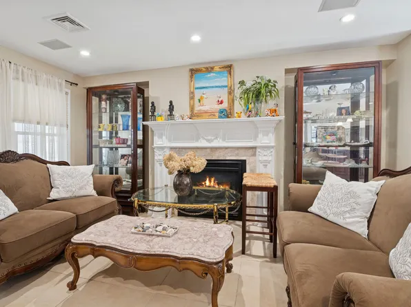 33 Beach 221st Street image 3 of 29