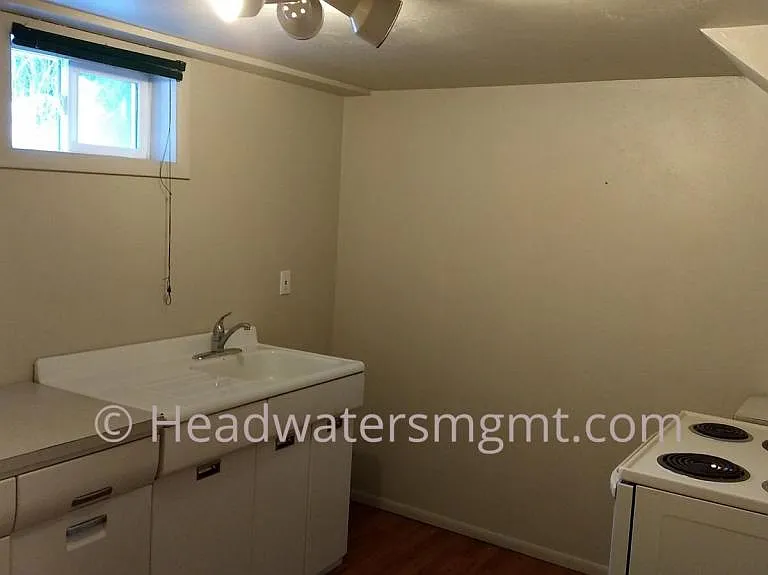 407 W Lamme St #B — Photo 1