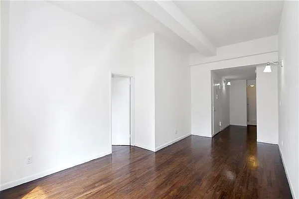 Rented by Mirador Real Estate | media 15