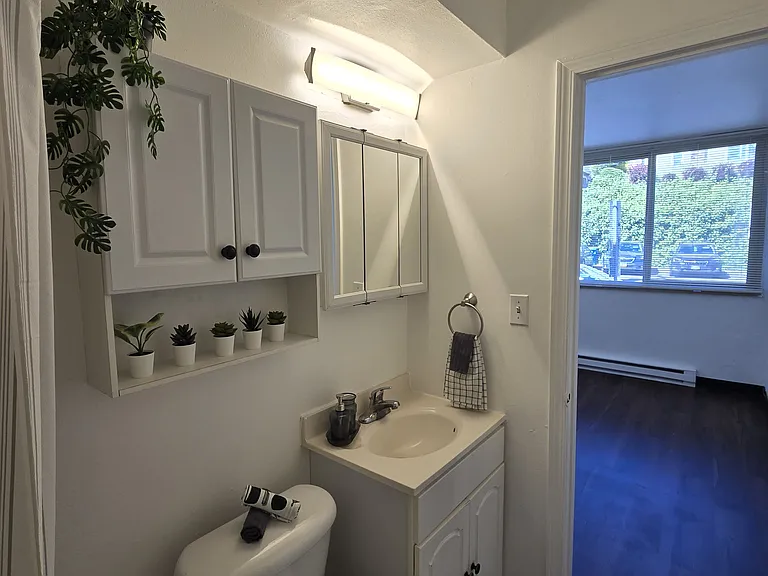 University View Apartments — Photo 10