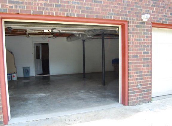 3rd image of 120 Kelly Ave