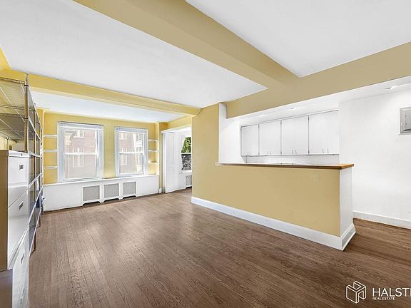 5th image of 315 E 68th St APT 6H