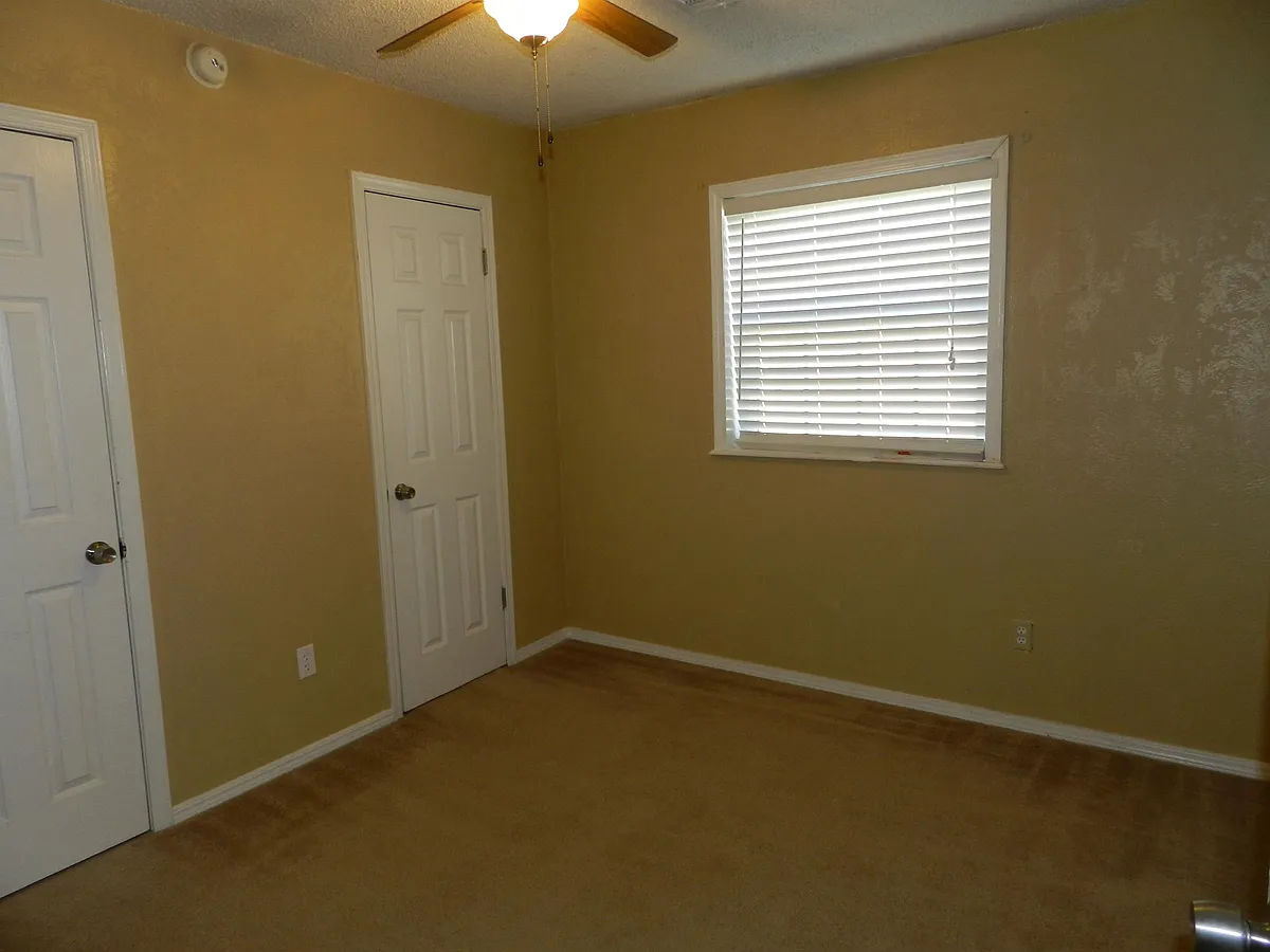 Building Photo - 2615 NW Locksley Ln