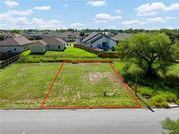 279 Palm Dr, La Joya, TX 78560