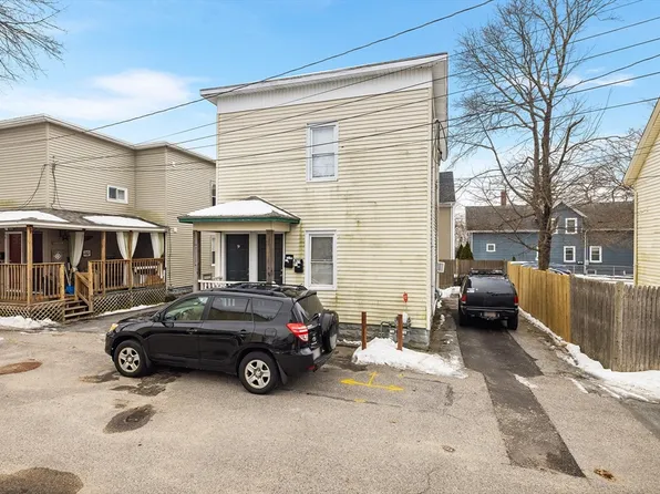 9-10 Parker Ct, Attleboro, MA 02703