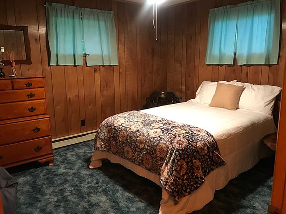 1st bedroom