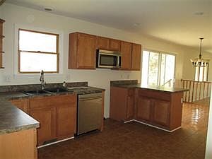 5th image of 3805 Sheryl Dr