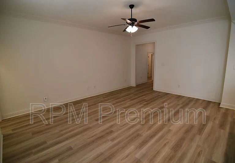 7108 Kenilworth Crossing Ave — Photo 6