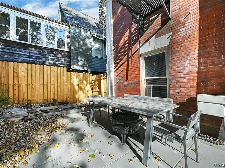271 Liberty St #1 — Photo 25