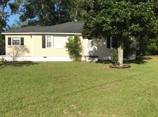 281 S 11th St, Jesup, GA 31545