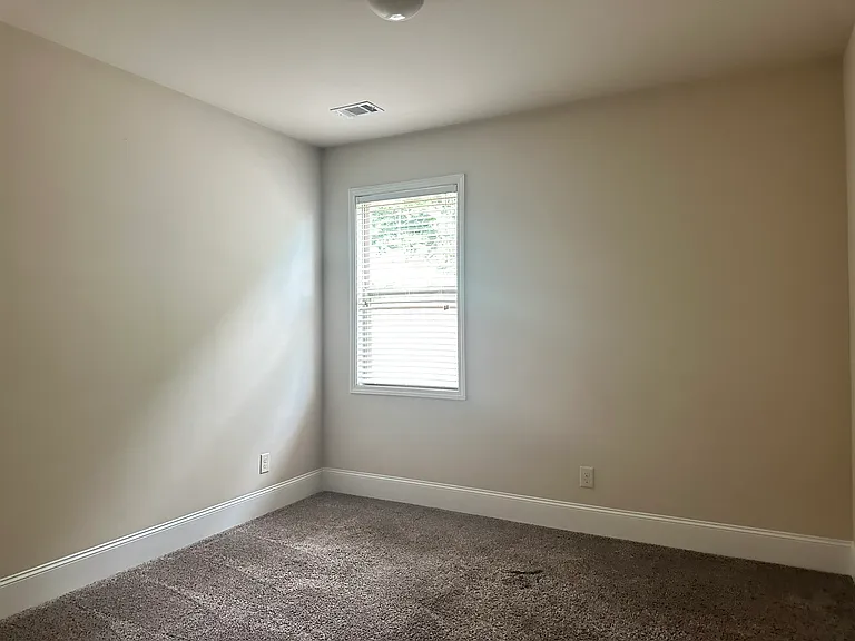 1610 Apple Blossom Dr — Photo 15