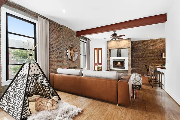 Sold by Compass | media 2