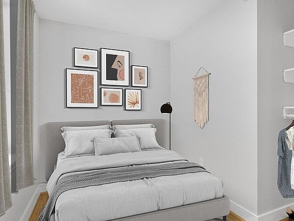 2nd image of 1916 Poplar St #1S