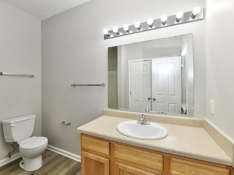 10454 Platinum Dr — Photo 30