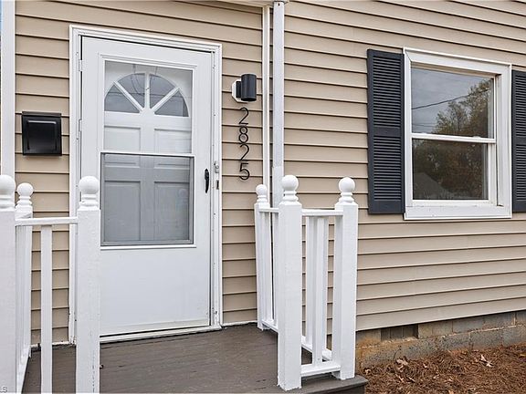 2nd image of 2825 Patria St