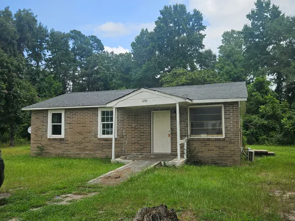 216 Bonita Ln, Holly Hill, SC 29059