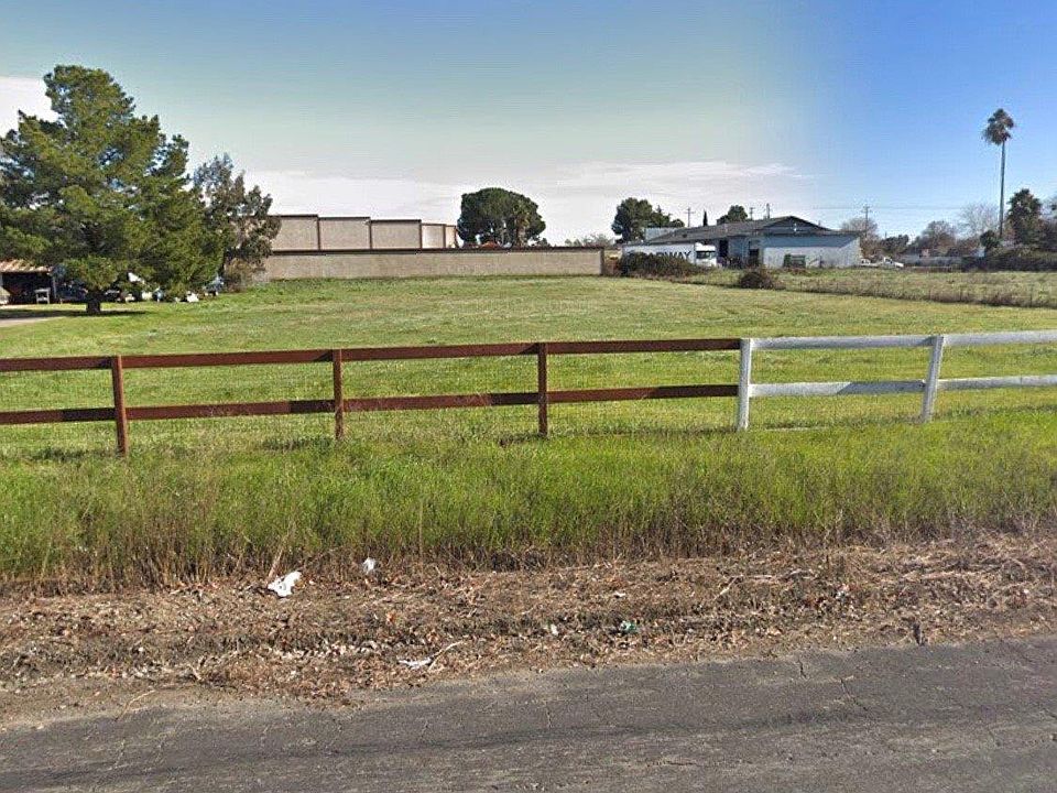 1st image of 3265 Allan Ave