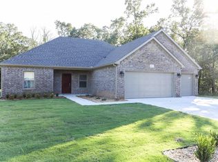 102 Ingleborough Dr, Bella Vista, AR 72715
