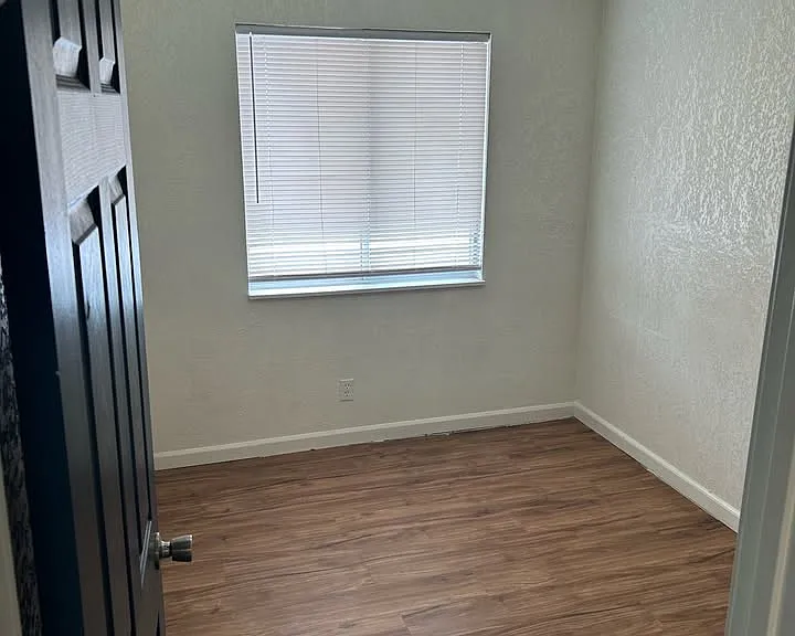 4967 E Lincoln St #112 — Photo 2