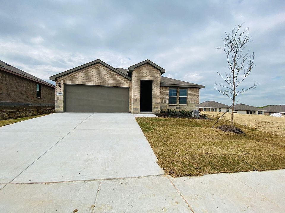1st image of 5812 Lake Dr