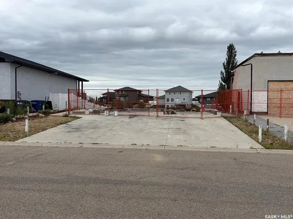 739 Aspen CRESCENT, Pilot Butte, SK S0G 3Z0