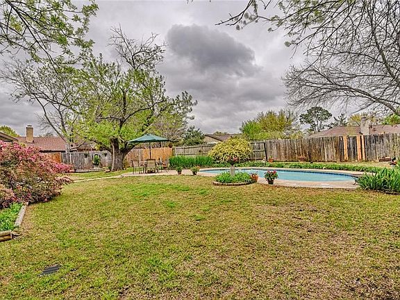 5th image of 5706 Valley Meadow Dr