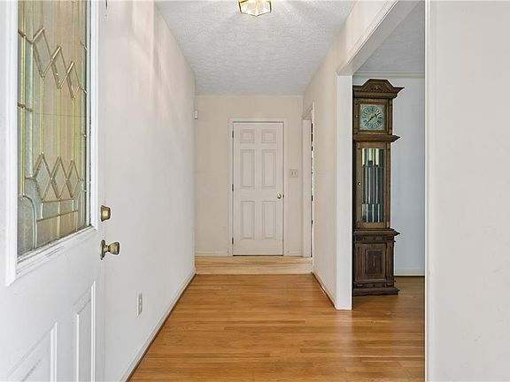 4th image of 4741 Captain John Smith Rd