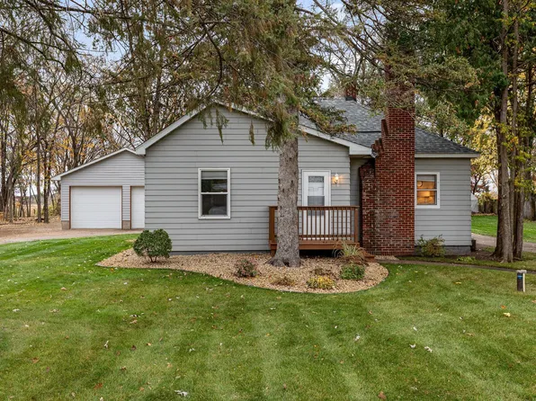 19223 Gillis St NW, Oak Grove, MN 55011