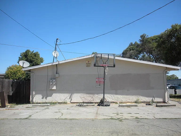 841 Washington St #3 — Photo 17