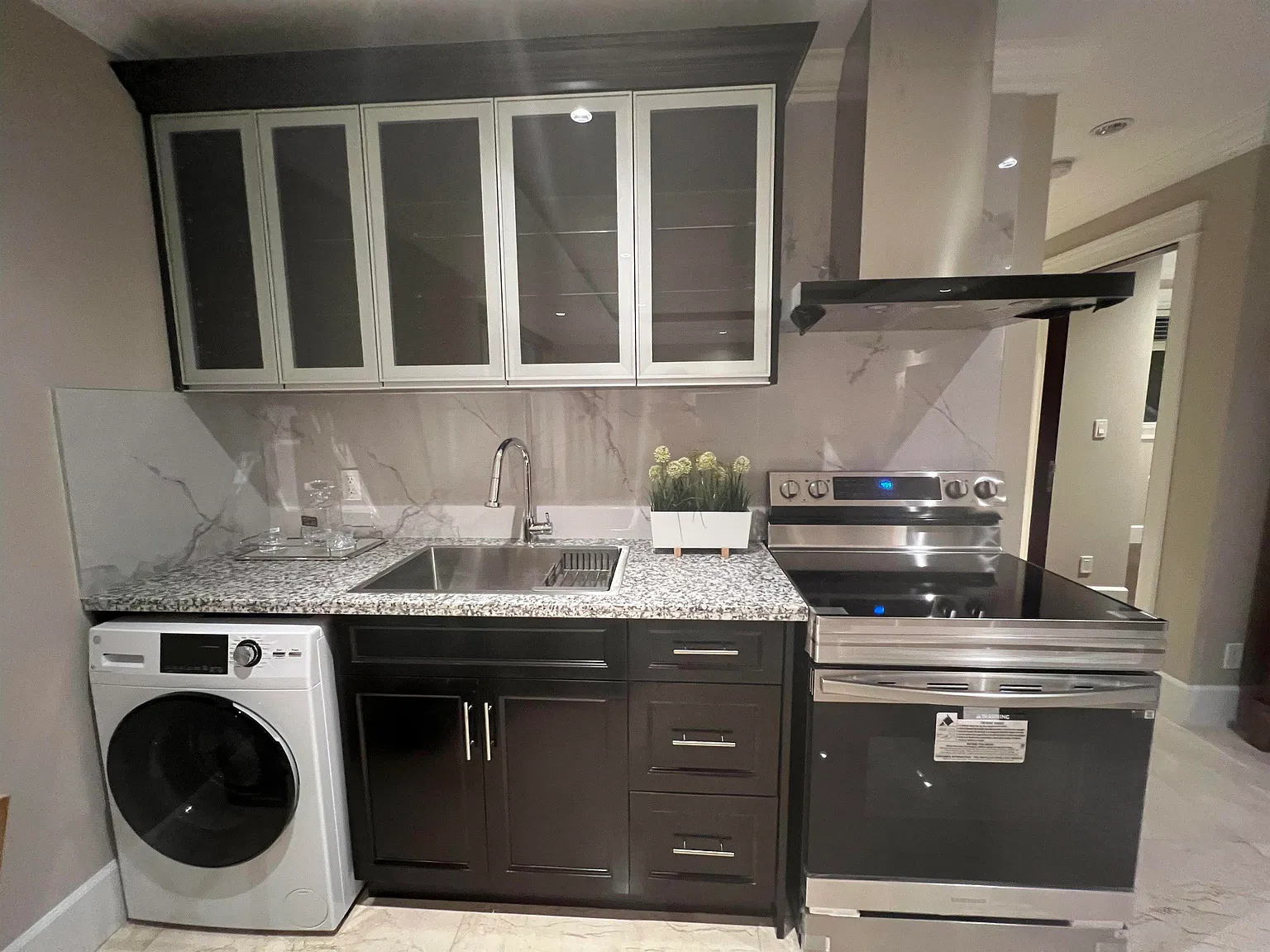 2 bed, 1000 sqft, $2,600 — Photo 3