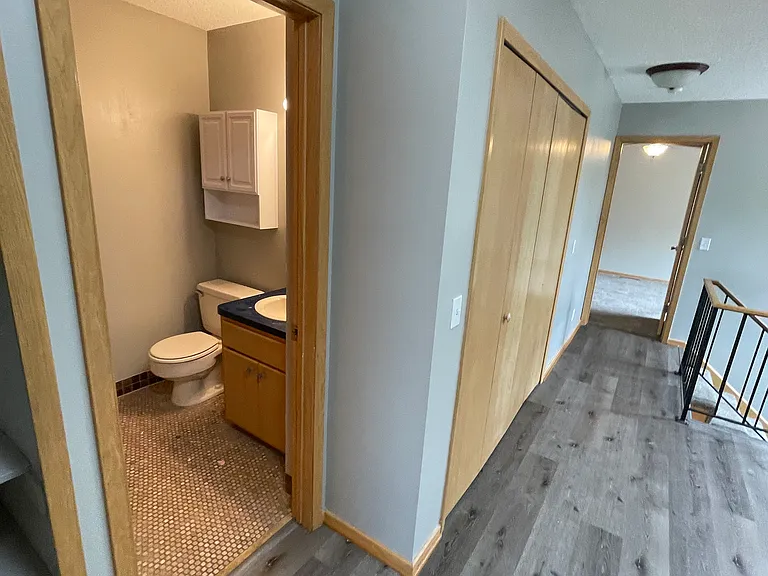 350 Oakwood Dr — Photo 10