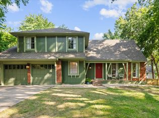 2108 W 119th Ter, Leawood, KS 66209