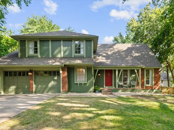 2108 W 119th Ter, Leawood, KS 66209