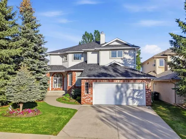 1649 NW Evergreen Hl SW, Calgary, AB T2Y 3B6