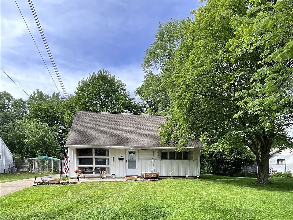 1st image of 4130 Woodmere Dr