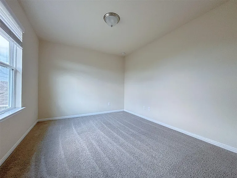 6034 Prince Place Dr — Photo 8