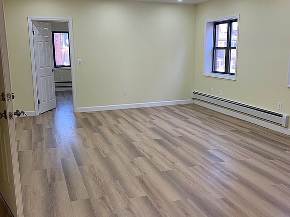 5th image of 8934 15th Ave Floor 2