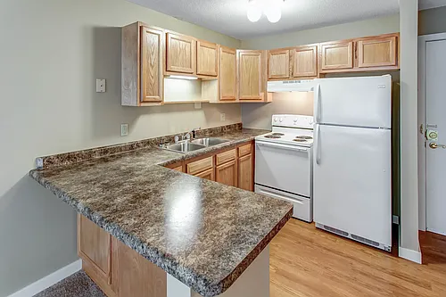 LaBlanche Apartments Photo 1