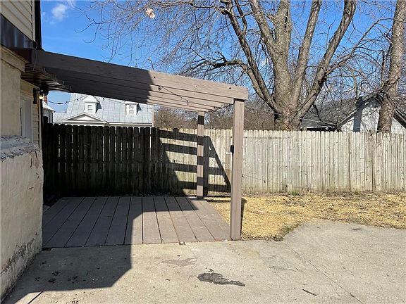 5th image of 324 N 6th St