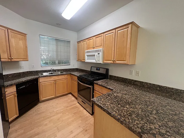 8791 Crystal Port Ave — Photo 14
