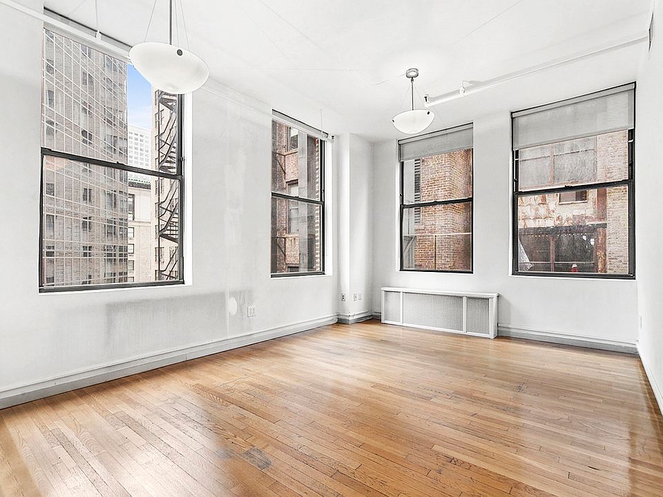 1st image of 14 E 33rd St Suite 8