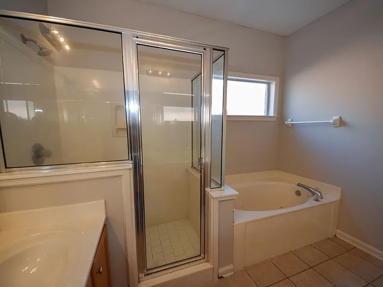 2648 Plum Creek Dr — Photo 17