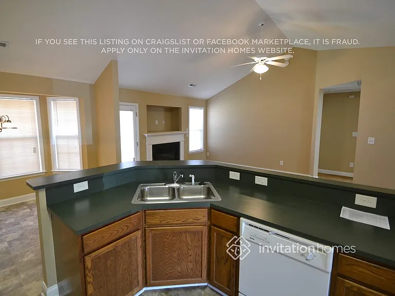 2730 Stagbuck Dr — Photo 4