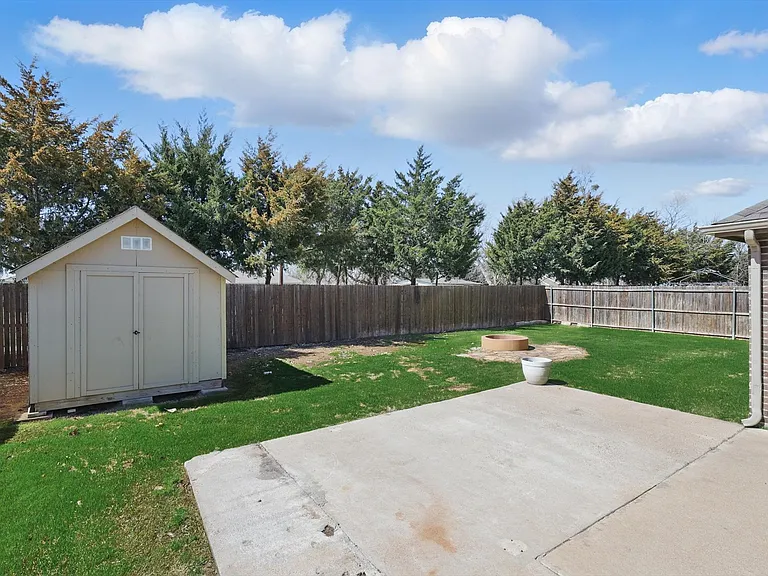 1530 Woodlake Dr — Photo 18
