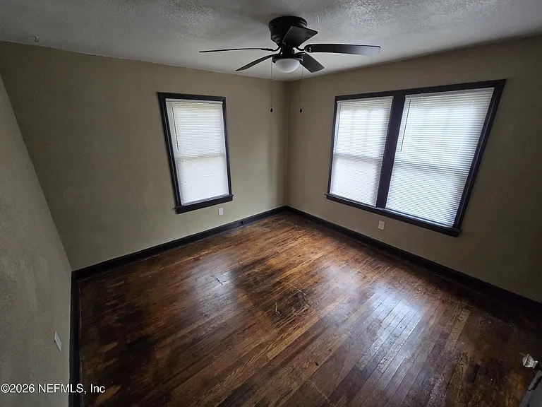 41 Tallulah Ave — Photo 8