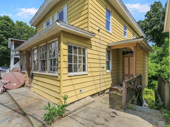 57 Chapman St, Willimantic, CT 06226